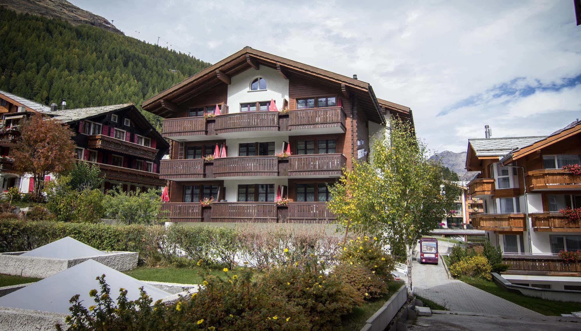 Berghof Garni - The Dom Collection Bed & Breakfast Saas-Fee Luaran gambar