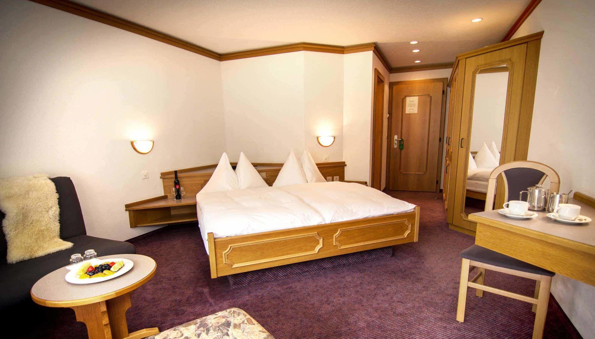 Berghof Garni - The Dom Collection Bed & Breakfast Saas-Fee Luaran gambar