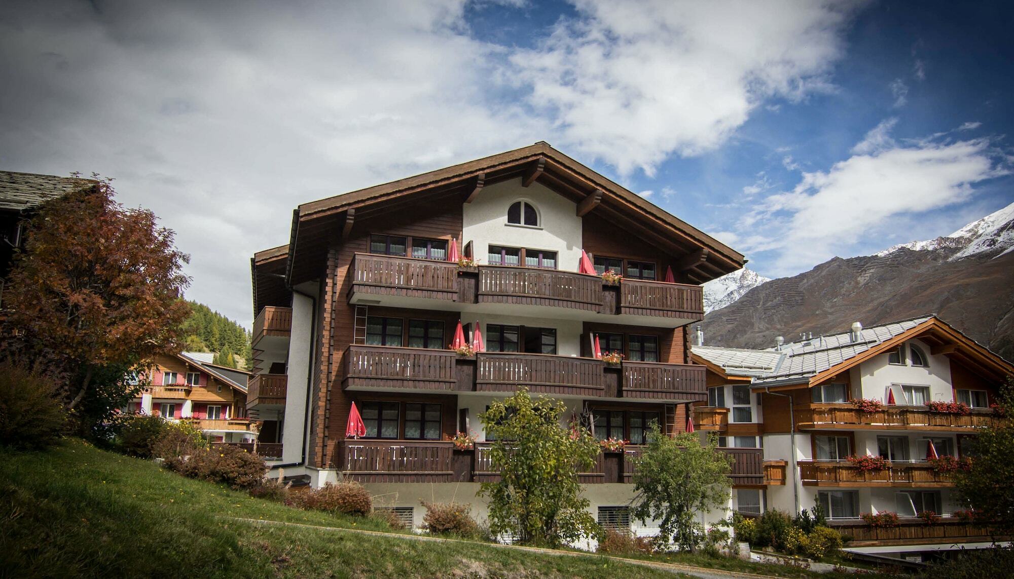 Berghof Garni - The Dom Collection Bed & Breakfast Saas-Fee Luaran gambar